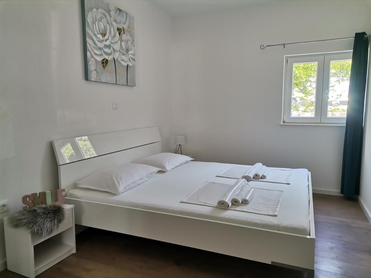 Apartmani Radic Primošten Exterior foto